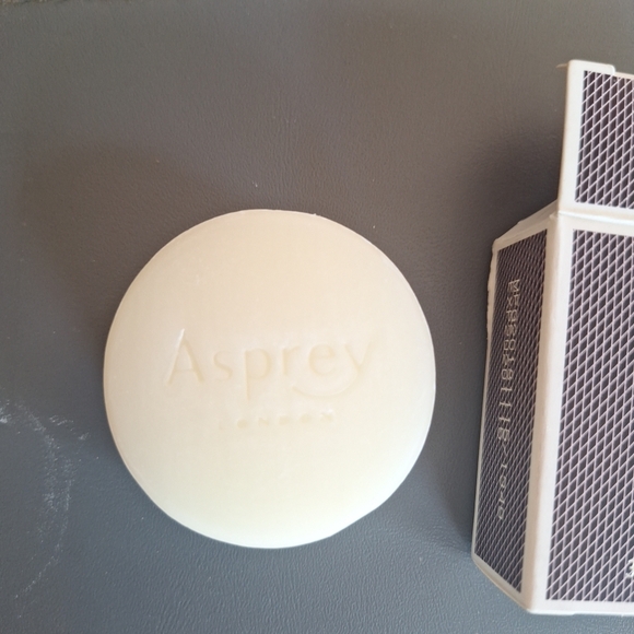 Asprey Purple Hand Soap - Picture 2 of 4